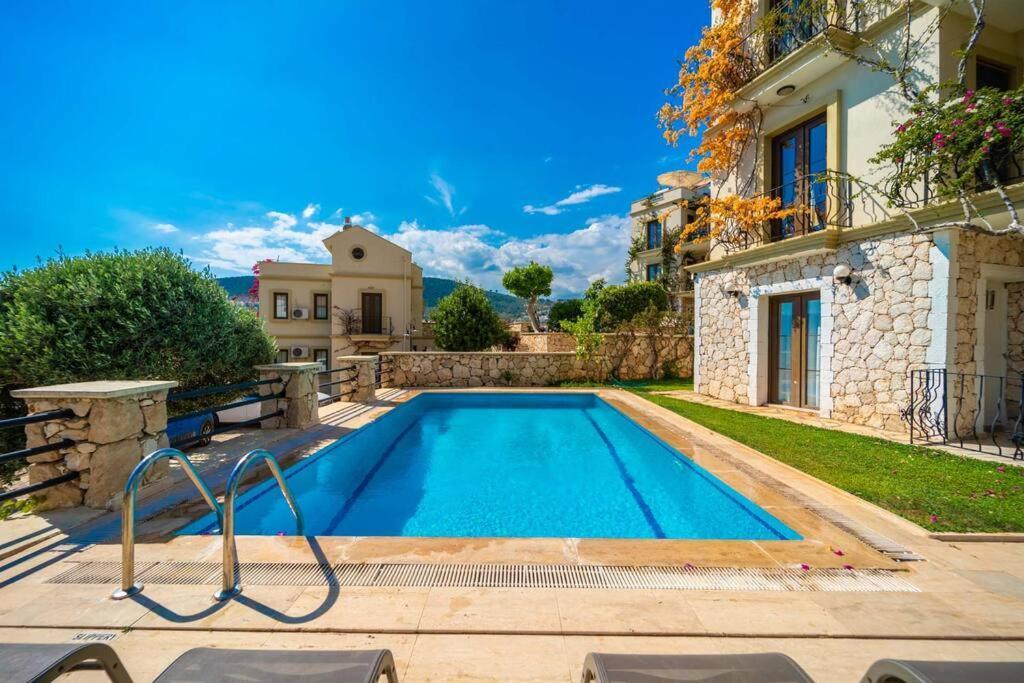 Azure Apartment With Sea View In Kalkan Bagian luar foto