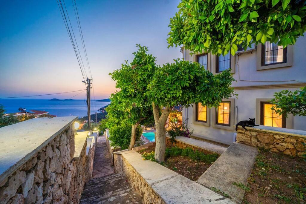 Azure Apartment With Sea View In Kalkan Bagian luar foto