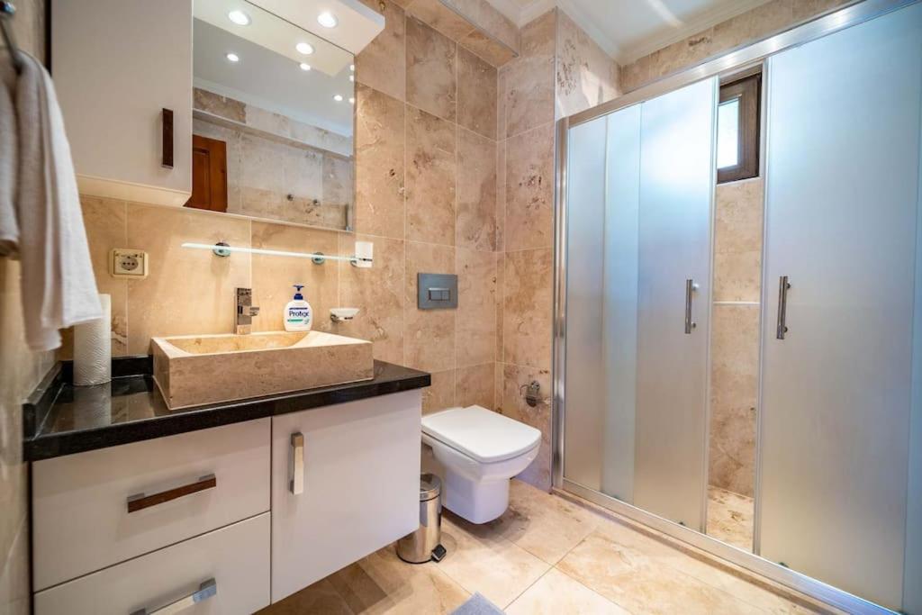 Azure Apartment With Sea View In Kalkan Bagian luar foto