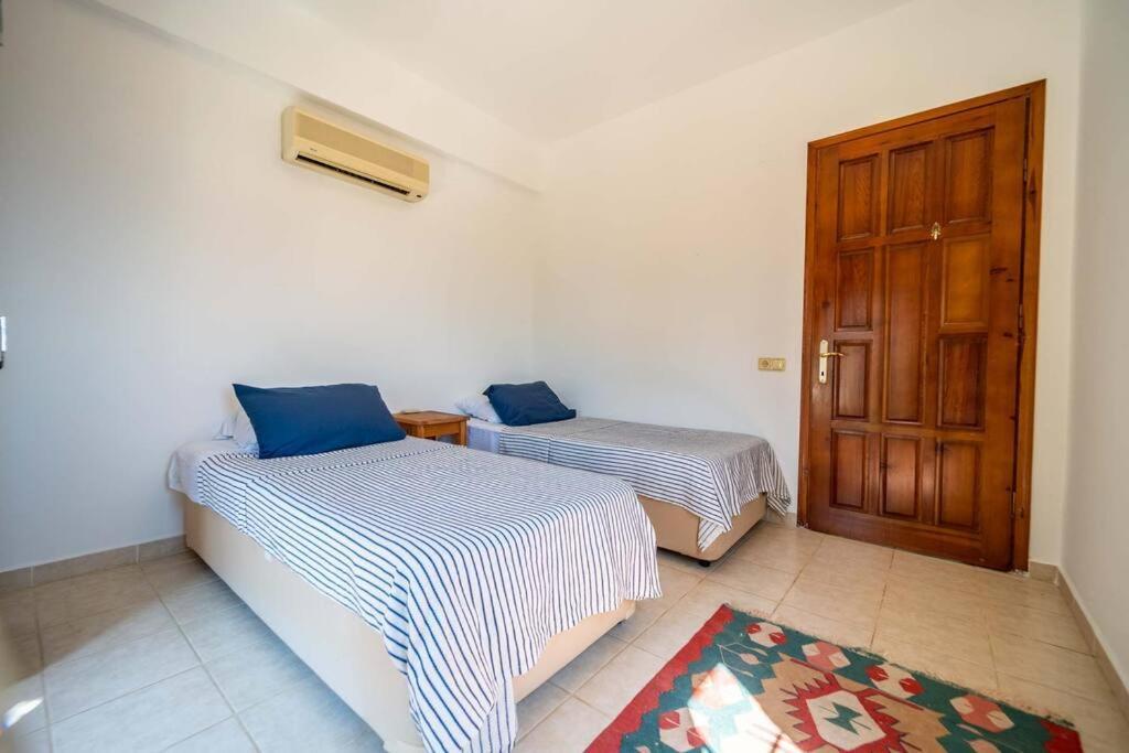 Azure Apartment With Sea View In Kalkan Bagian luar foto