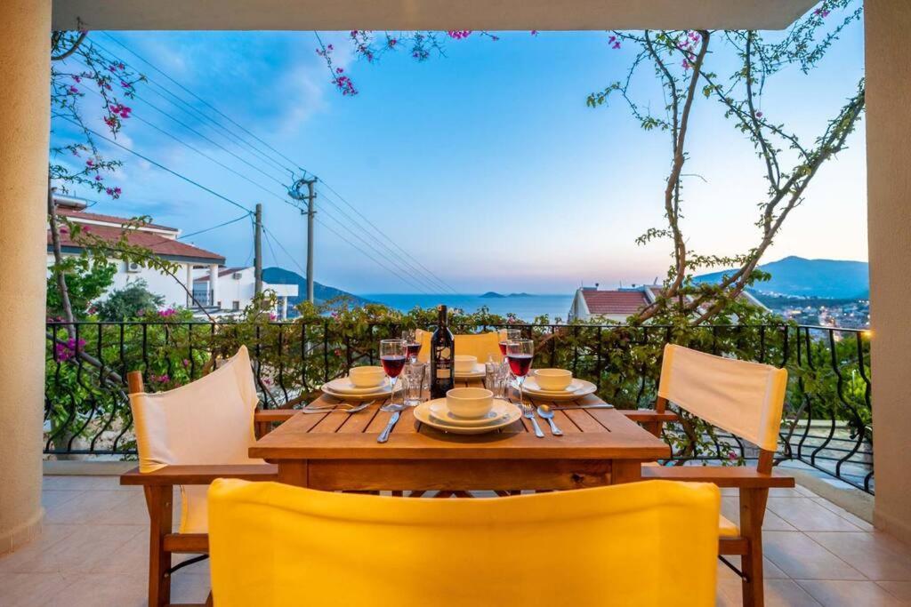 Azure Apartment With Sea View In Kalkan Bagian luar foto